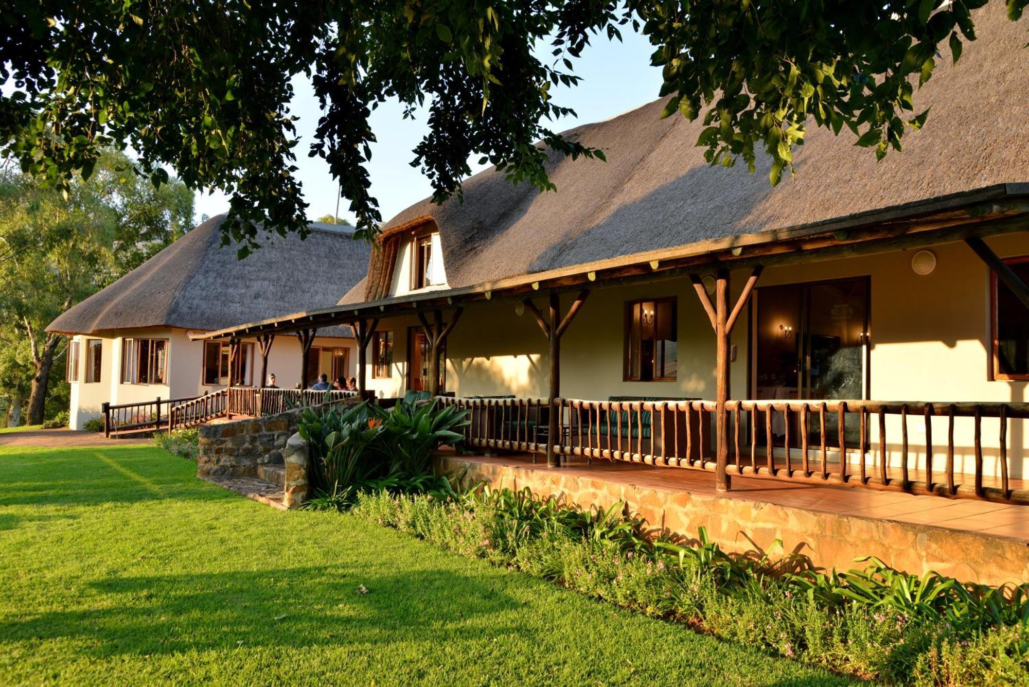 Montusi Mountain Lodge Bonjaneni Exterior photo